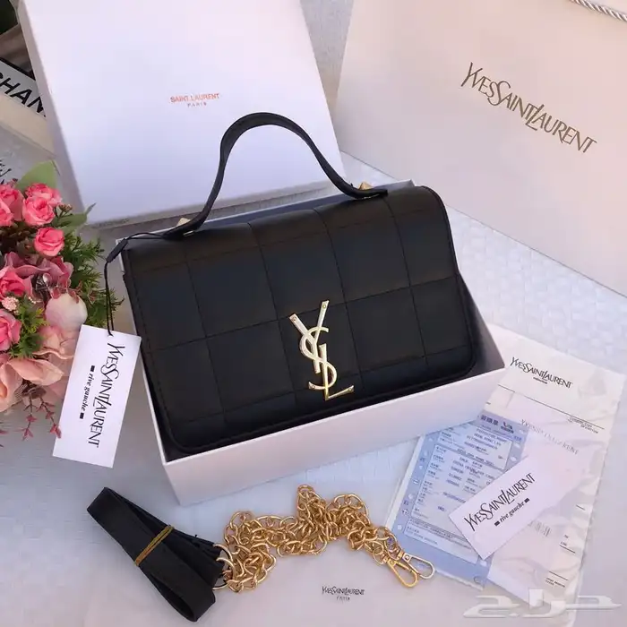 عرض شنطة ب 150  عرض 3 شنط 270 ريال 73