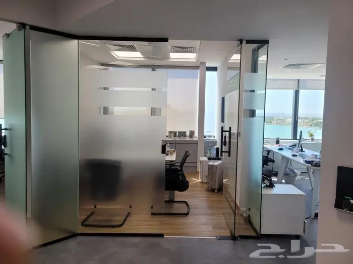 استيكر مثلج او مرمل للمكاتب والمعارض 4