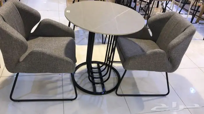 طاولات اطقم مع كرسيين وفي مع 4 كرسي وتس فقط 75