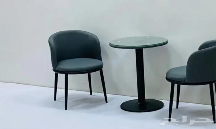 طاولات اطقم مع كرسيين وفي مع 4 كرسي وتس فقط 12