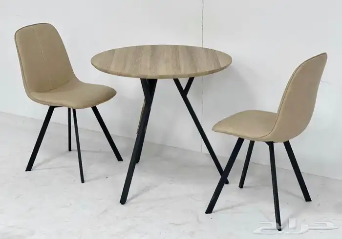 طاولات اطقم مع كرسيين وفي مع 4 كرسي وتس فقط 24