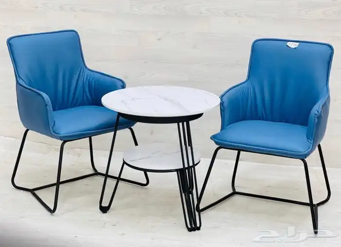 طاولات اطقم مع كرسيين وفي مع 4 كرسي وتس فقط 42