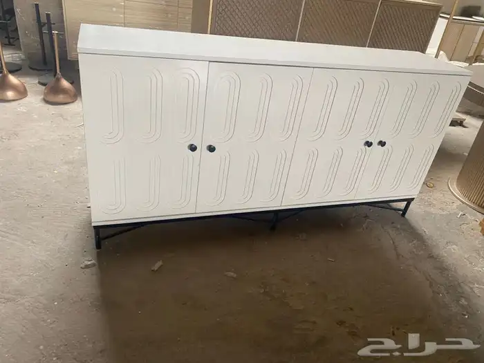 ورشه تفصيل طاولات ومداخل وبوفيات وطاولات طعام 21