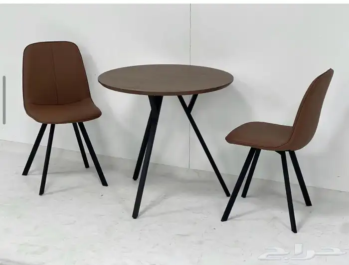 طاولات اطقم مع كرسيين وفي مع 4 كرسي وتس فقط 30