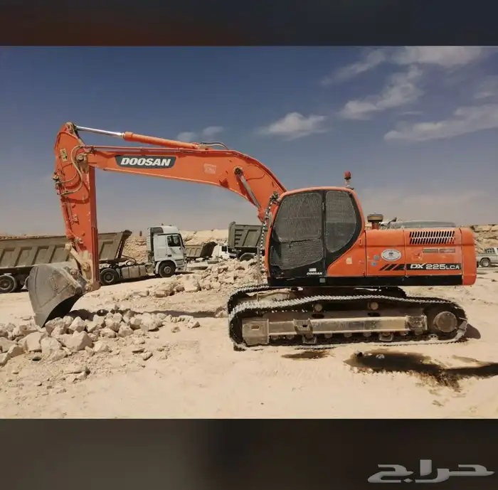 بوكلينات للايجار موديل حديث الباحه نمره المخواه قلوه 2