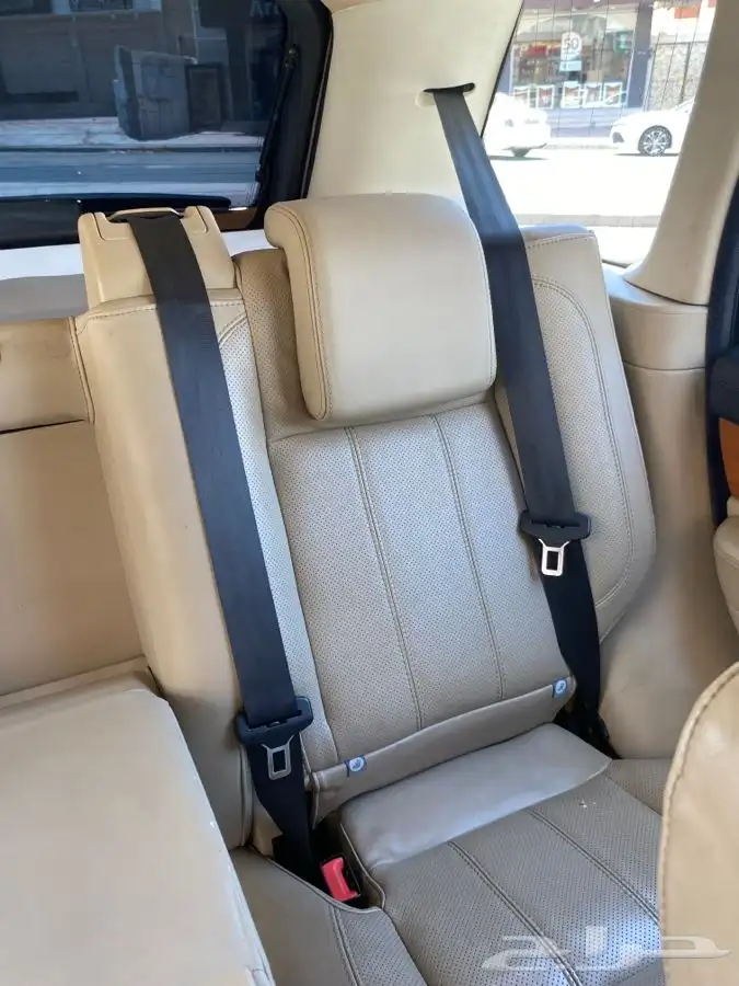 رانج روفر سبورت 8V مكينة 400 موديل 2010 نظيف بدون سوبر 10