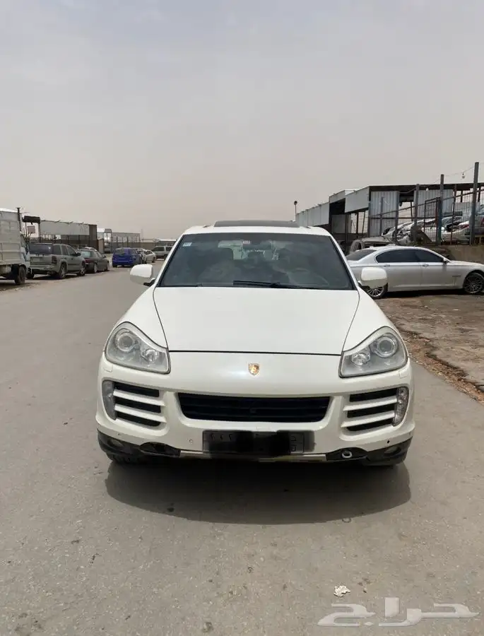 قطع غيار بورش 2008 4