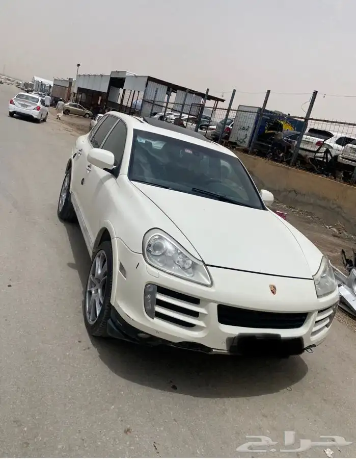 قطع غيار بورش 2008 2