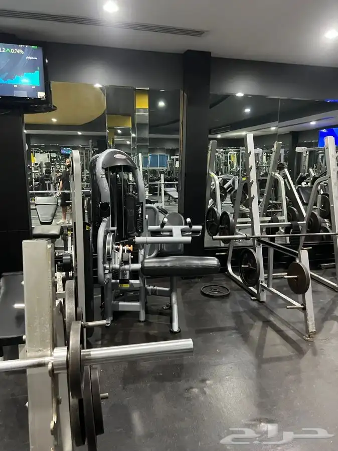 اجهزة رياضية مستعمله ومجددة البيع كامل و قطاعي اجهزة امريكي 38