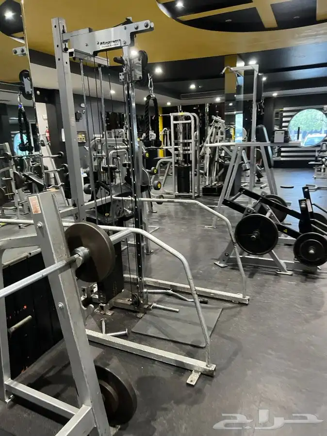 اجهزة رياضية مستعمله ومجددة البيع كامل و قطاعي اجهزة امريكي 47