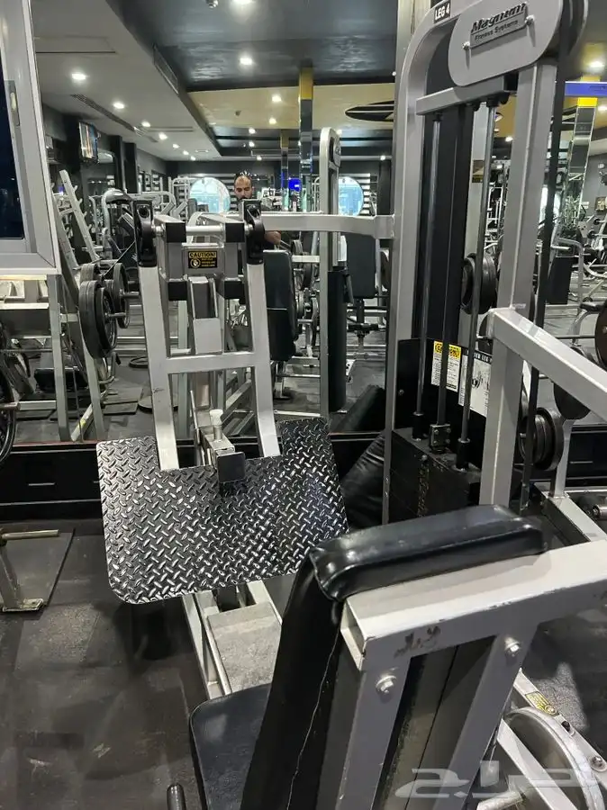 اجهزة رياضية مستعمله ومجددة البيع كامل و قطاعي اجهزة امريكي 53