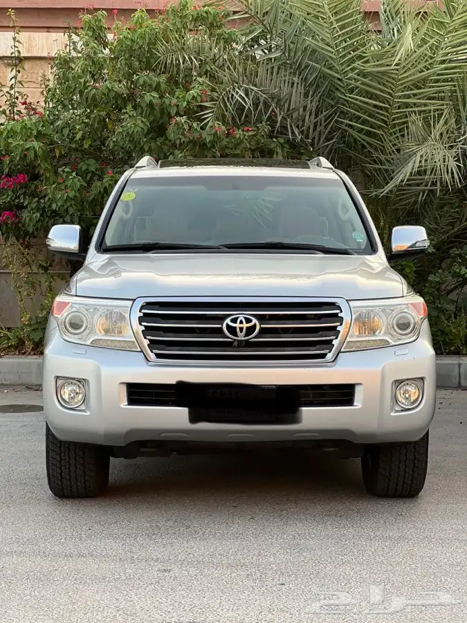 ((تم البيع)) جيب لاند كروزر جكسار 2013 V8 وكالة 0