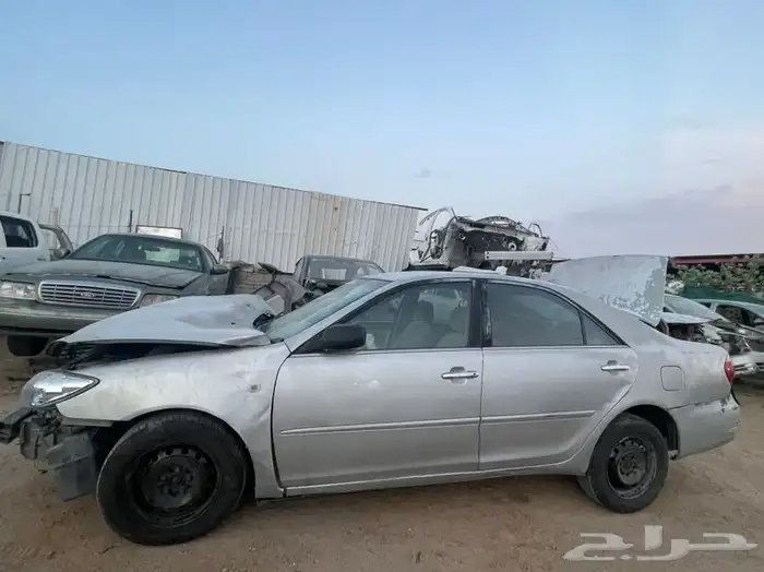 يتوفر لدينا قطع غيار كامري 2006 2
