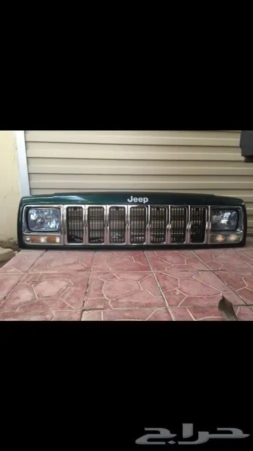 قطع غيار جيب شيروكي 4