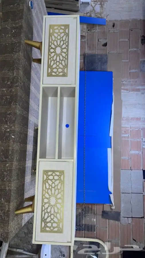 طاولة شاشة 17