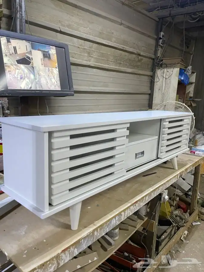 طاولة شاشة 14