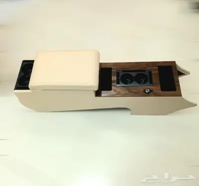 تكايات فورد ماركيز و فكتوريا و تاون كار 47