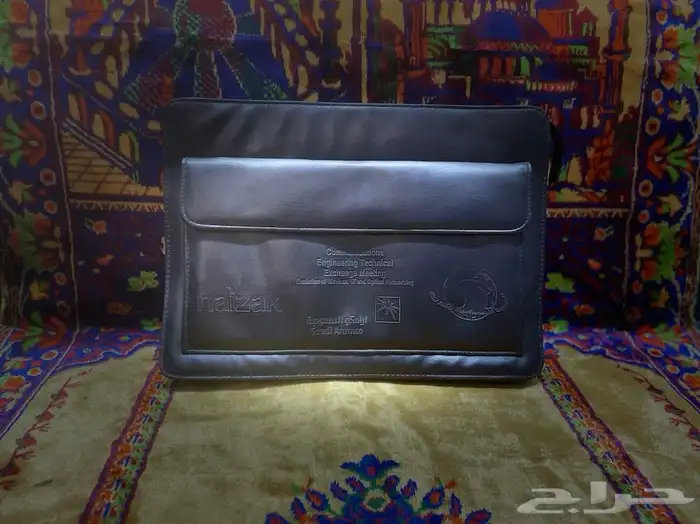 شنطة جلد بشعار ارامكو السعودية 9