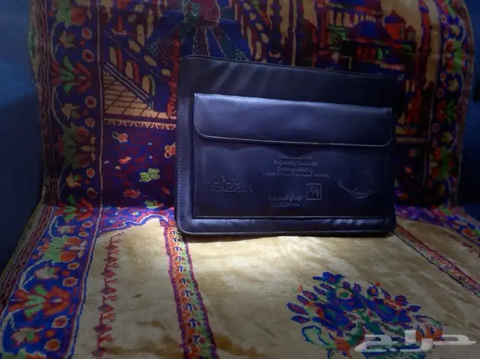 شنطة جلد بشعار ارامكو السعودية 11