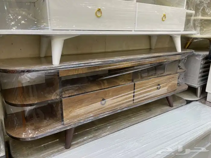 طاولة شاشة 4