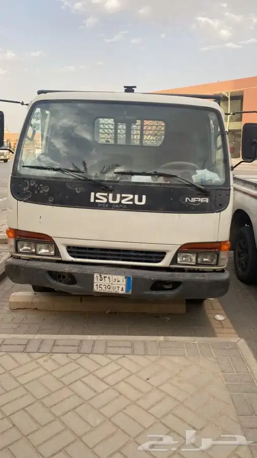 ايسوزو دينا 2001 0