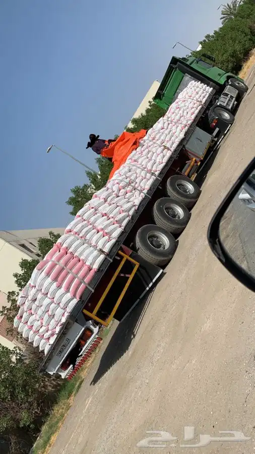 يوجد لدين ا نخالة ودقيق مخابز و مكعب الصوامع وغيرهامن لاعلاف 12