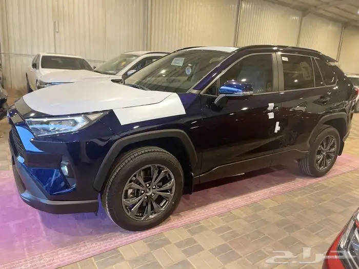 تويوتا راف فور نص فل 2025 2