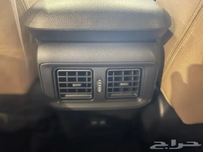 تويوتا راف فور نص فل 2025 8