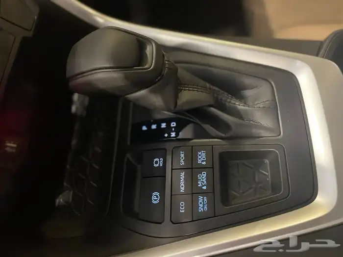 تويوتا راف فور نص فل 2025 16