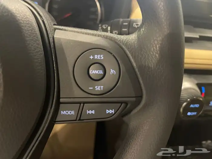 تويوتا راف فور نص فل 2025 19