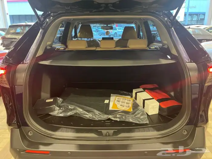 تويوتا راف فور نص فل 2025 6