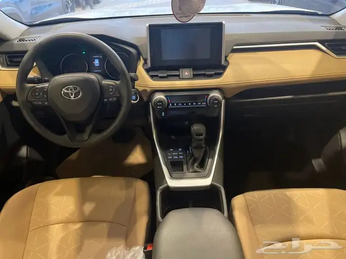 تويوتا راف فور نص فل 2025 9