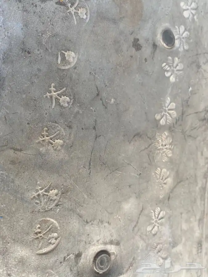 صواني تراثية نادره وقدور حجري ونحاس قديمة 8