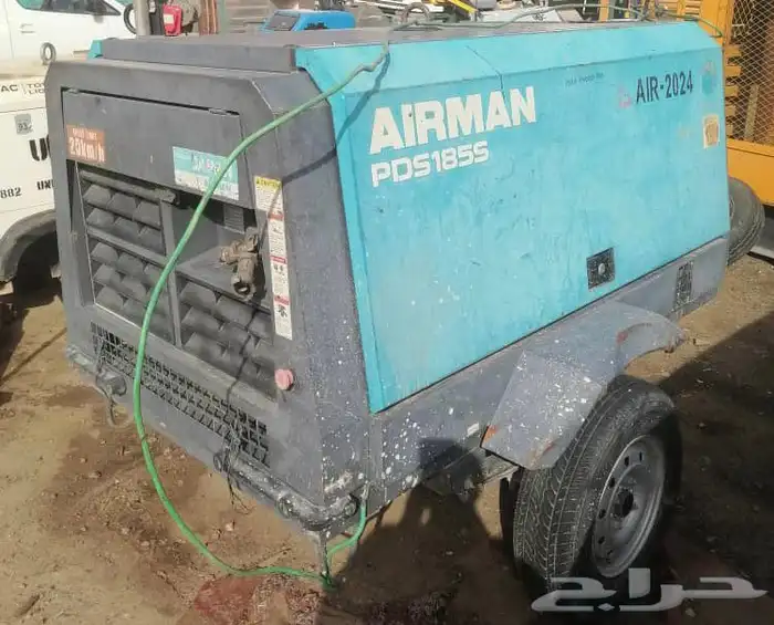 لتاجير مولدات وكشافات generator and tower light Air compres 5
