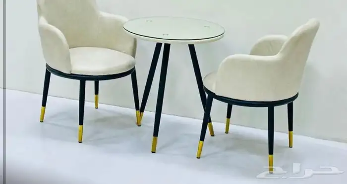 طاولات اطقم مع كرسيين وفي مع 4 كرسي وتس فقط 78