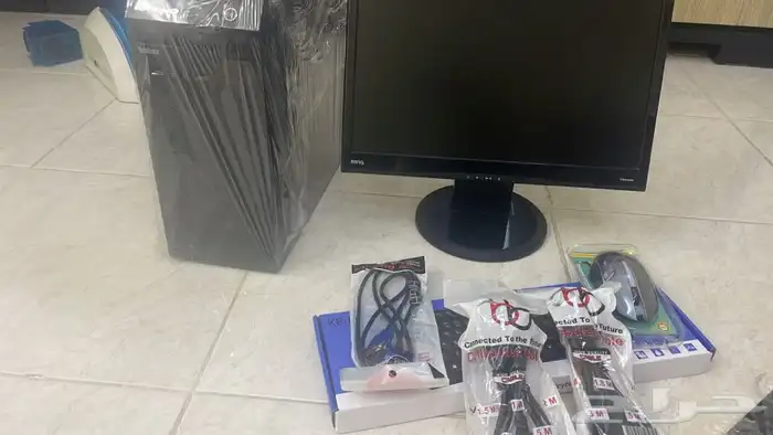 كمبيوتر i5 كامل الاغراض 8رام 256SSD السريع جدا 27