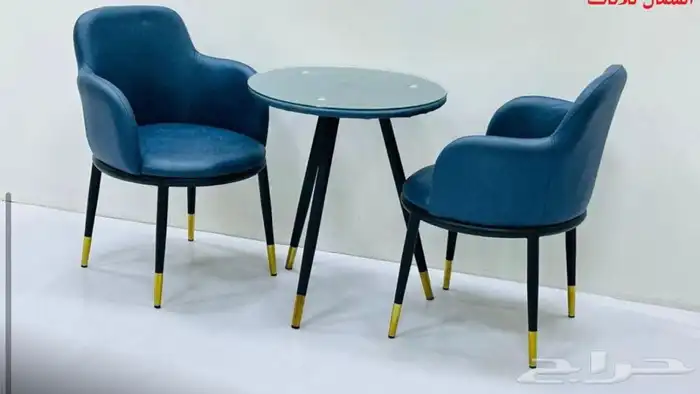 طاولات اطقم مع كرسيين وفي مع 4 كرسي وتس فقط 79