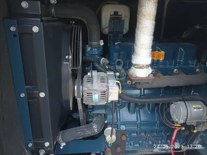 لتاجير مولدات وكشافات generator and tower light Air compres 7
