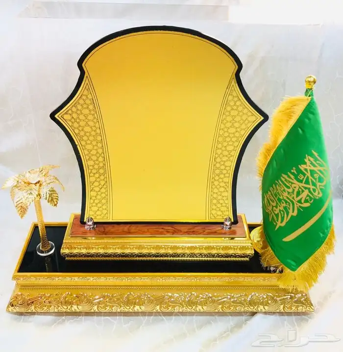 دروع اكريليك وتوفير بالجمله 47