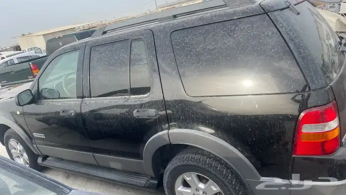 فورد اكسبلور 2005 قطع غيار السياره في البحرين 5