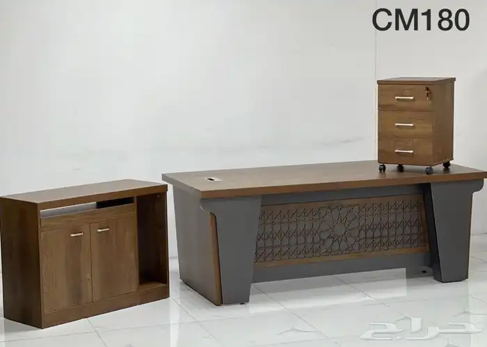 مكاتب إدارية خشب جديد بالكرتون طقم وبالحبة 7