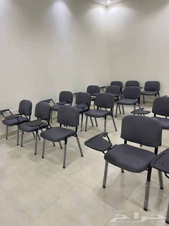 كرسي مكتبيه مكاتب طاولات اجتماعات كونترات استقبال 49