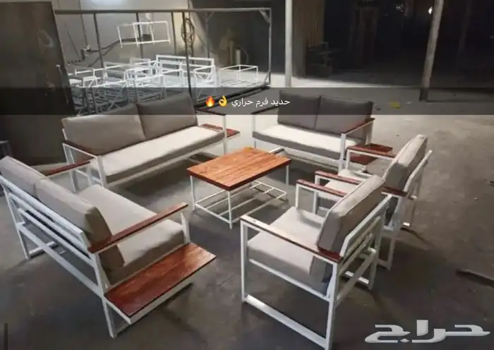 جلسات خارجية حديد مع خشب بويه فرم حراري اطقم ومفردجمله وقطاع 1