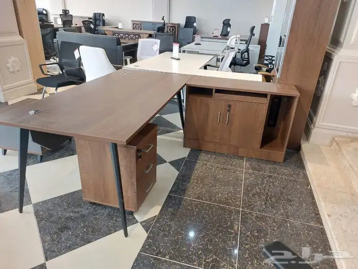 كرسي مكتبيه مكاتب طاولات اجتماعات كونترات استقبال 22