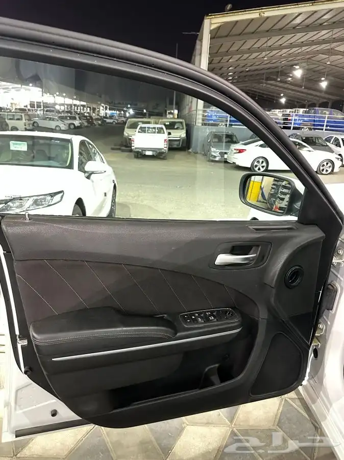 دودج تشارجر 6