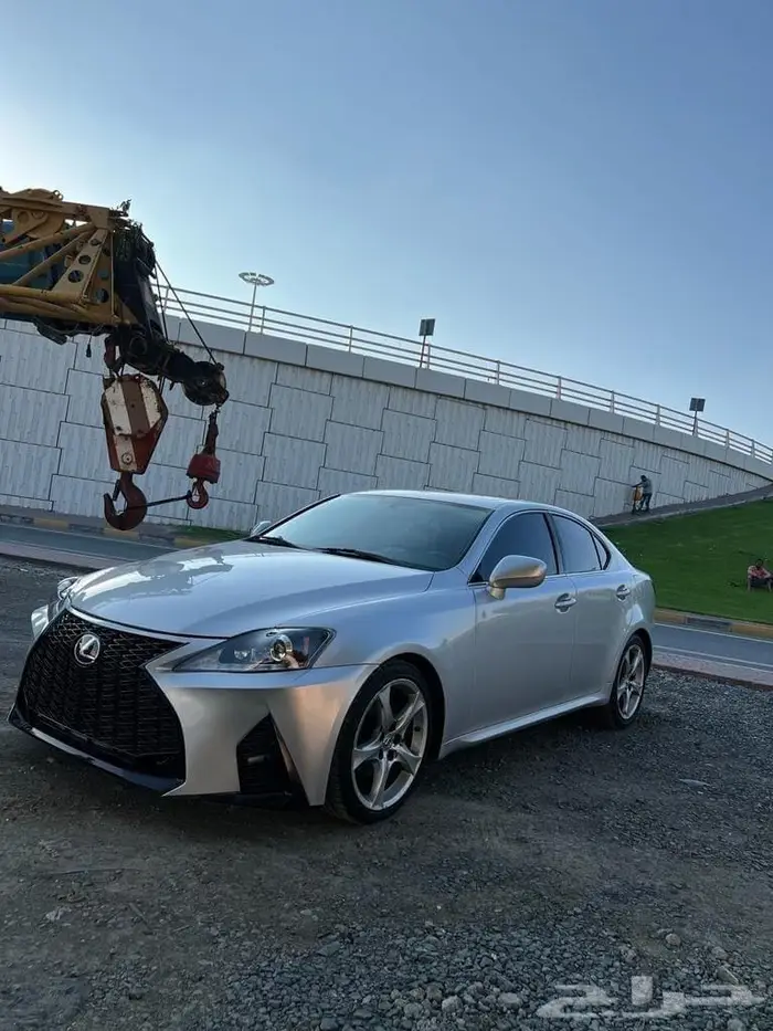 واجهة.تعديل لكزس is من 2008الي2021 سبورت 6