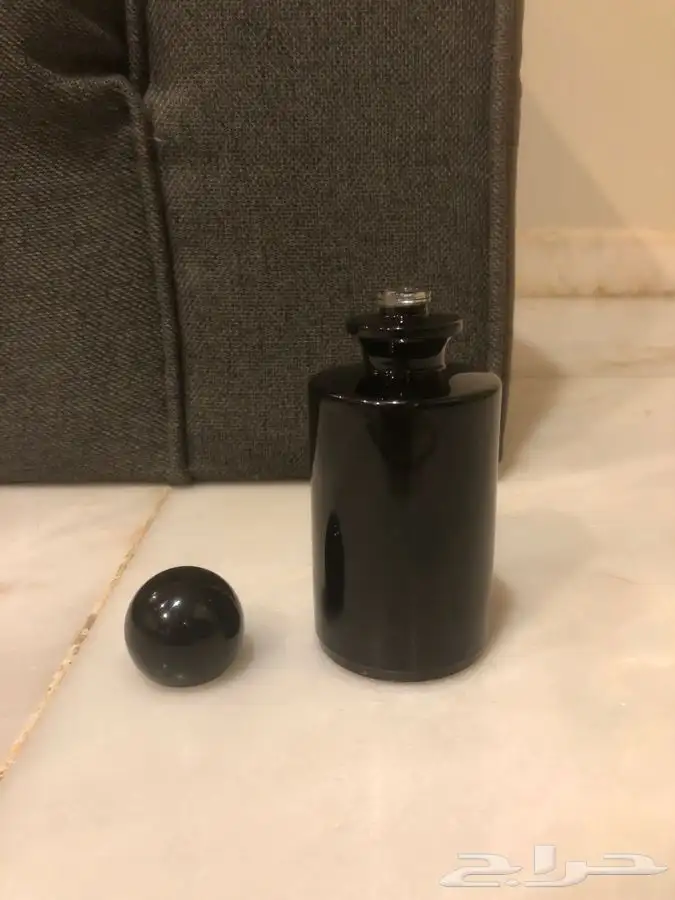 قارورة عطور 100 مل فاخرة بالغطاء الخاص بها فارغه 0