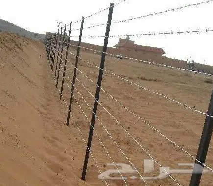 مقاول سياجات حديد شبوك زراعيه مستودعات 4