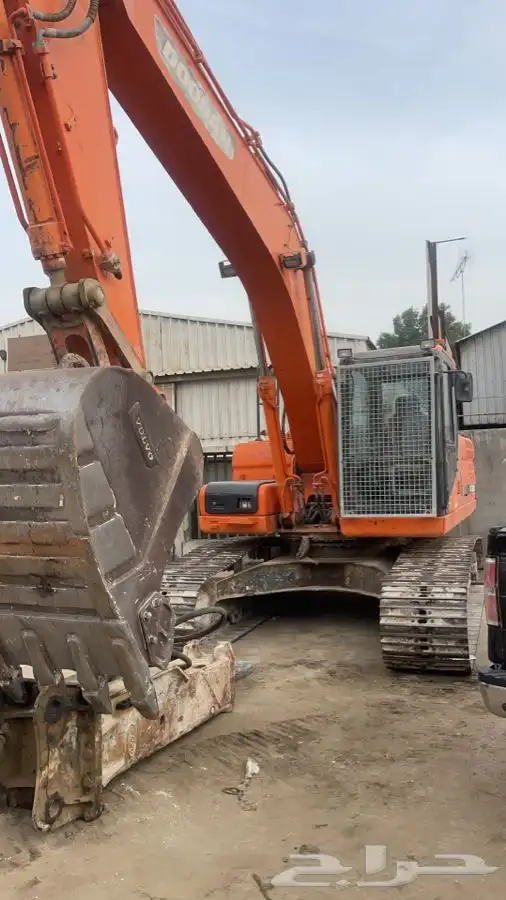 ايجار معدات ثقيله بوكلين رصاصه شيول قريدر لوبد كرين 3