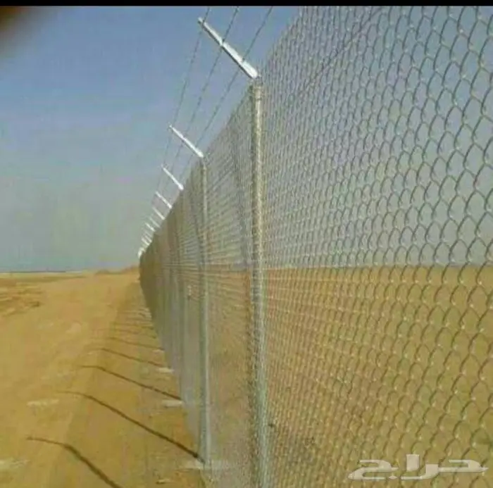 مقاول سياجات حديد شبوك زراعيه مستودعات 0